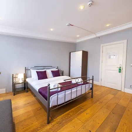 The Luxury Frame Suites