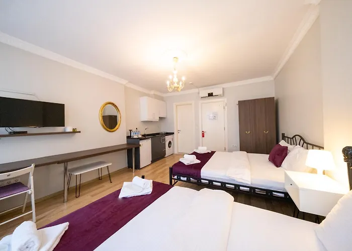 The Luxury Frame Suites Hotel *