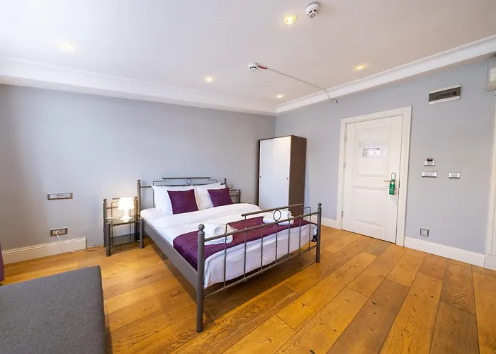 The Luxury Frame Suites