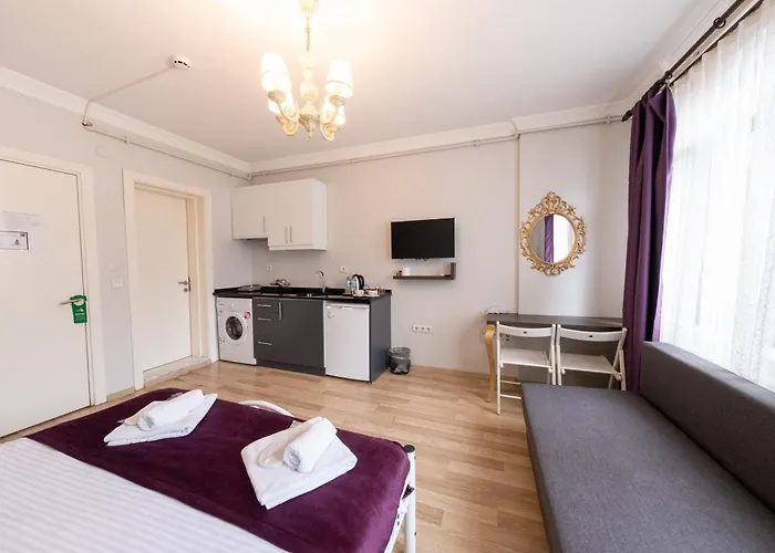 The Luxury Frame Suites Hotel *