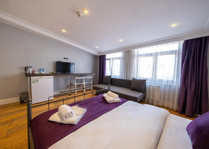 The Luxury Frame Suites *