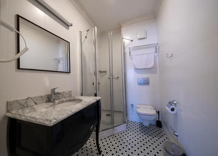 The Luxury Frame Suites