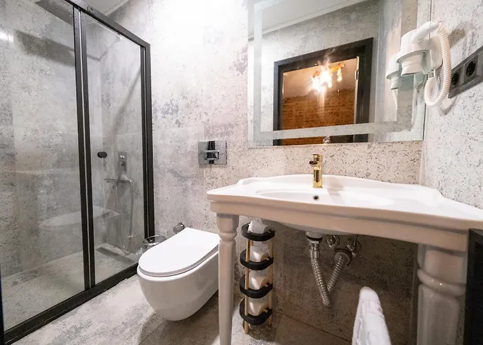 The Luxury Frame Suites *