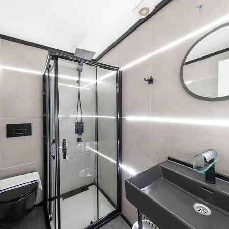 Ξενοδοχείο The Luxury Frame Suites *