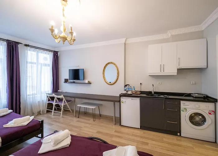 The Luxury Frame Suites Hotell