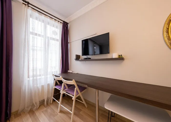 The Luxury Frame Suites *